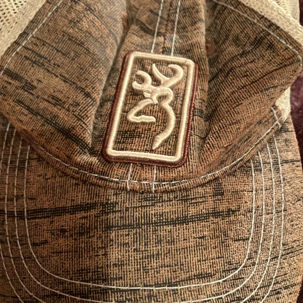 Deer 🦌 Trucker Hat - Picture 2 of 6